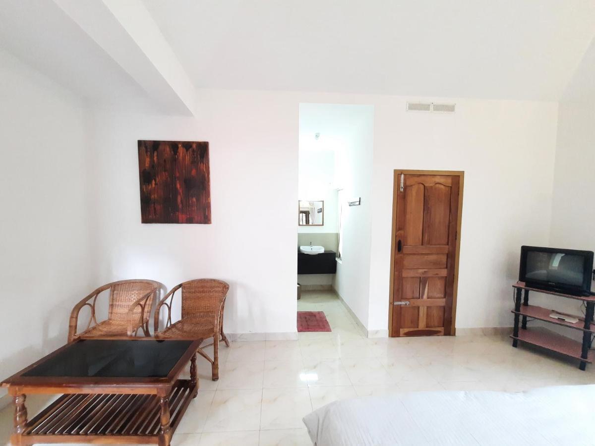 Oriole Homestay テッカディ エクステリア 写真